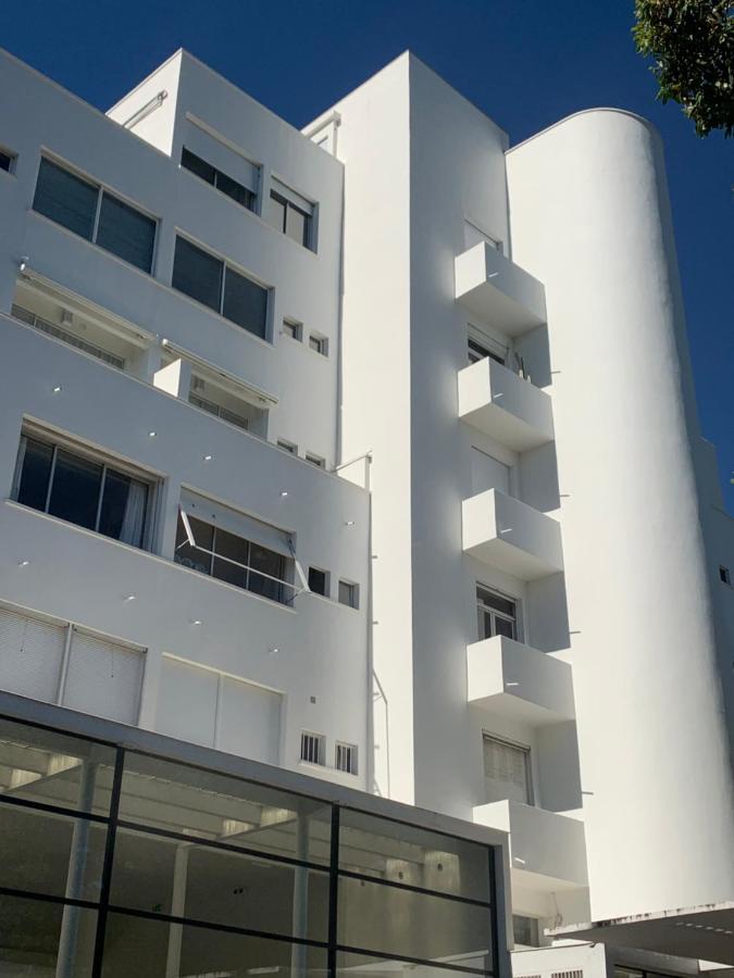 Elegant Studio Et Parking Dans Batiment Historique Saint-Tropez Buitenkant foto