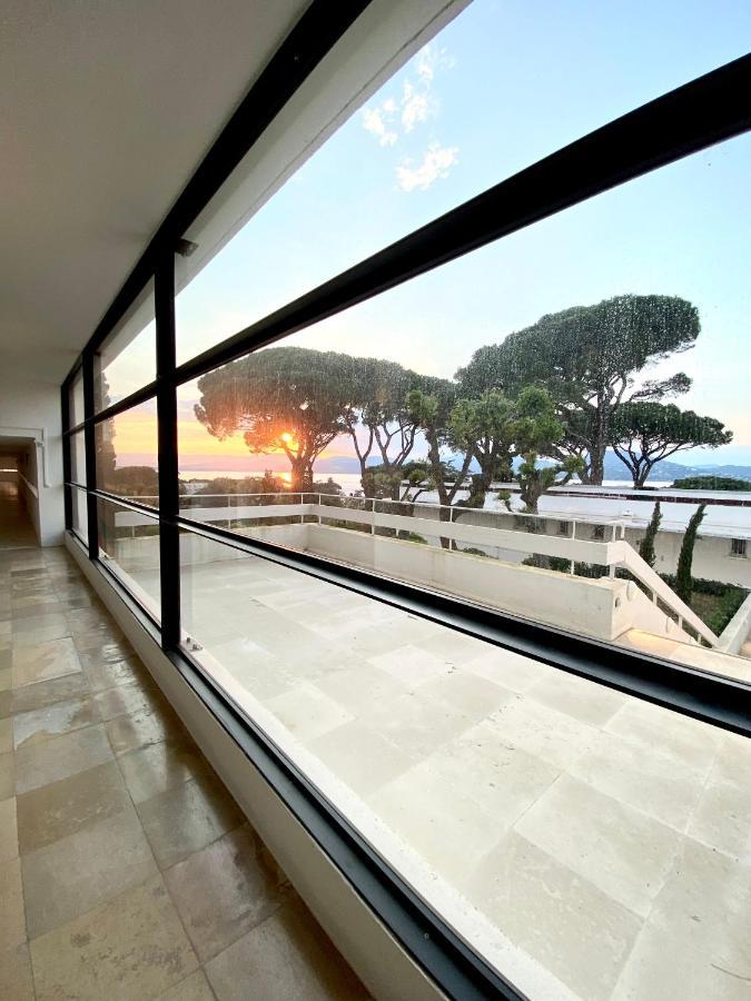 Elegant Studio Et Parking Dans Batiment Historique Saint-Tropez Buitenkant foto